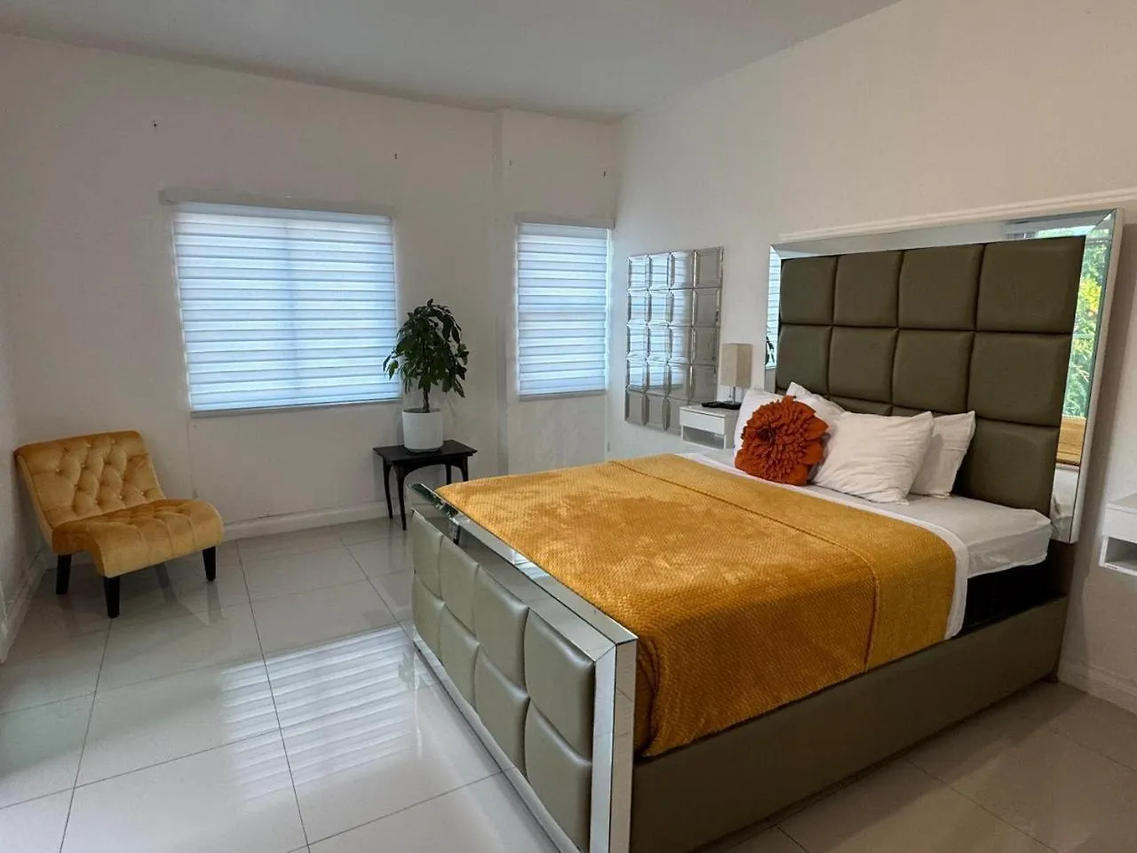 Harloes Suites - Kingston - Free Parking And Pool Apartment