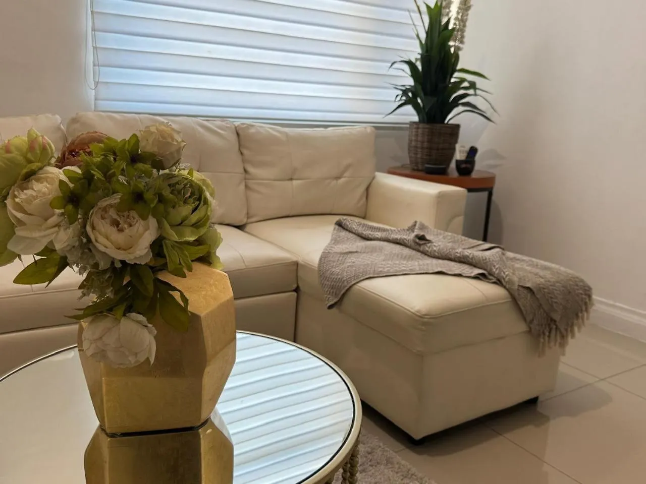 Apartment Harloes Suites - Kingston - Free Parking And Pool